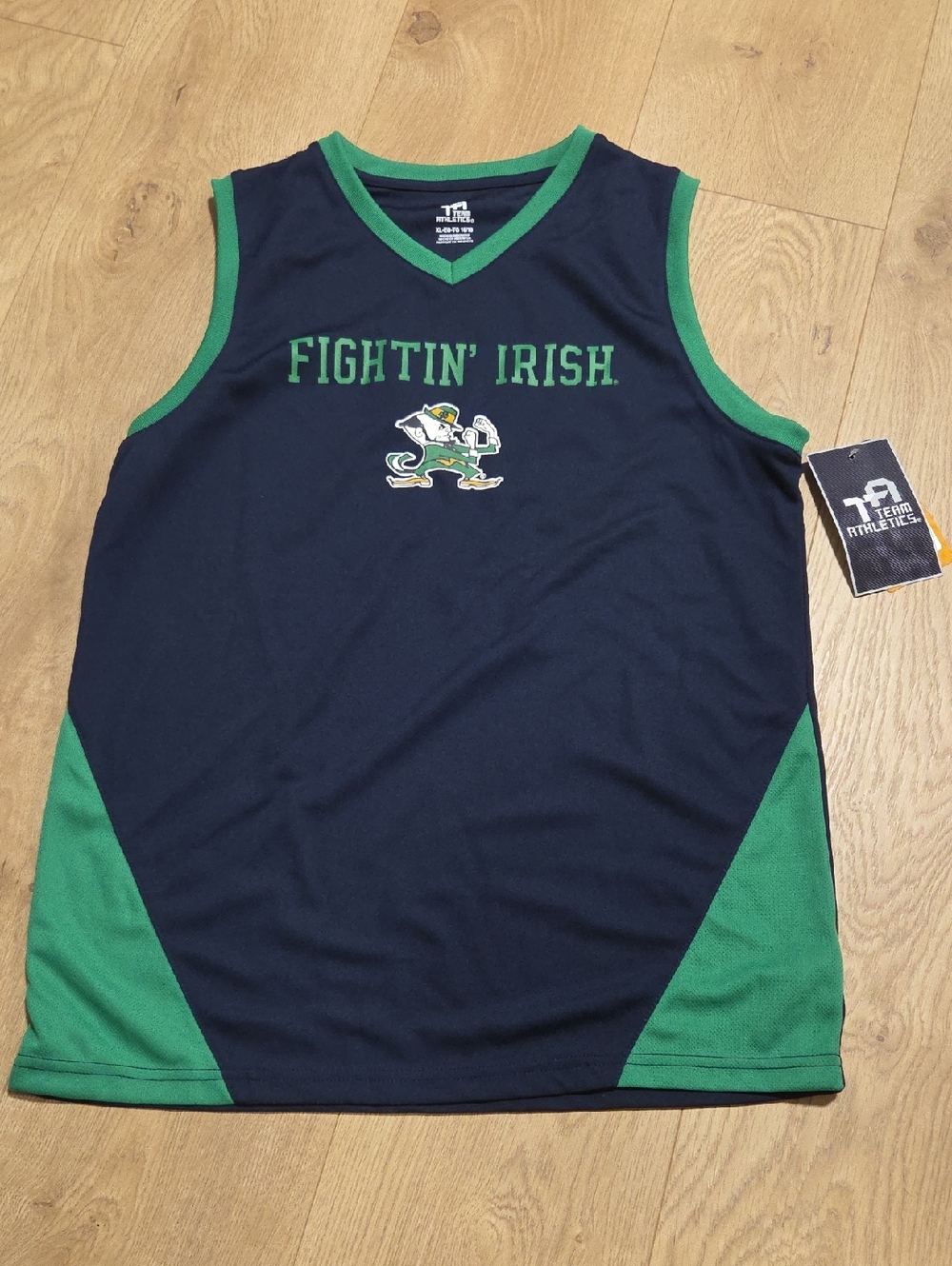 Team Athletics Kids' Navy & Green 'Fightin' Irish' Tank Top